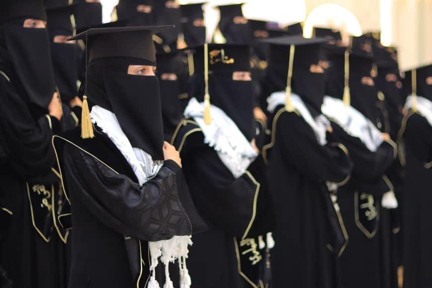جامعة المعرفة والعلوم الحديثة تحتفل بتخرج الدفعة الخامسة  من طالباتها من مختلف التخصصات دفعة (طوفان الاقصى ) 