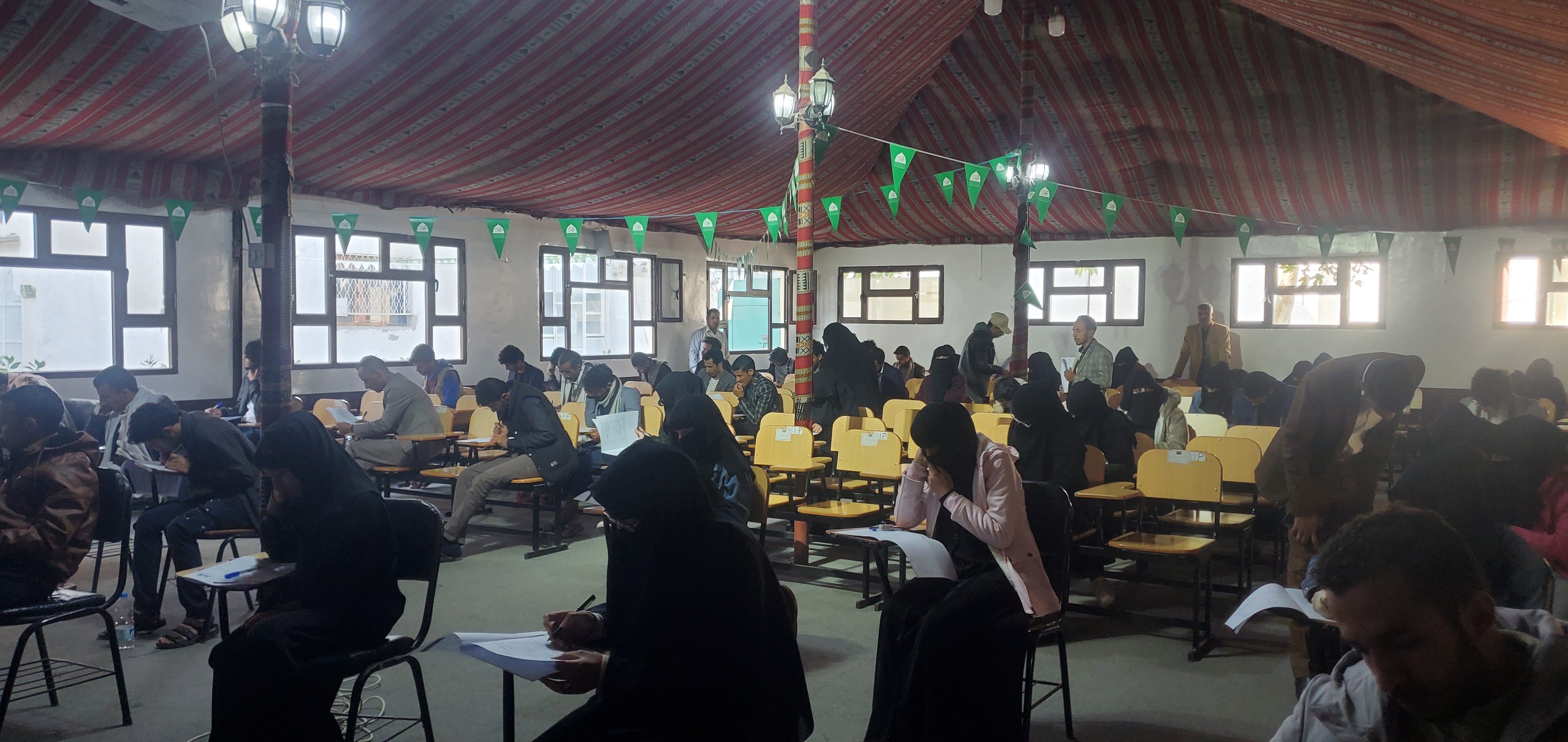 دشنت جامعة المعرفة والعلوم الحديثة عملية الامتحانات النهائية للفصل الدراسي الاول